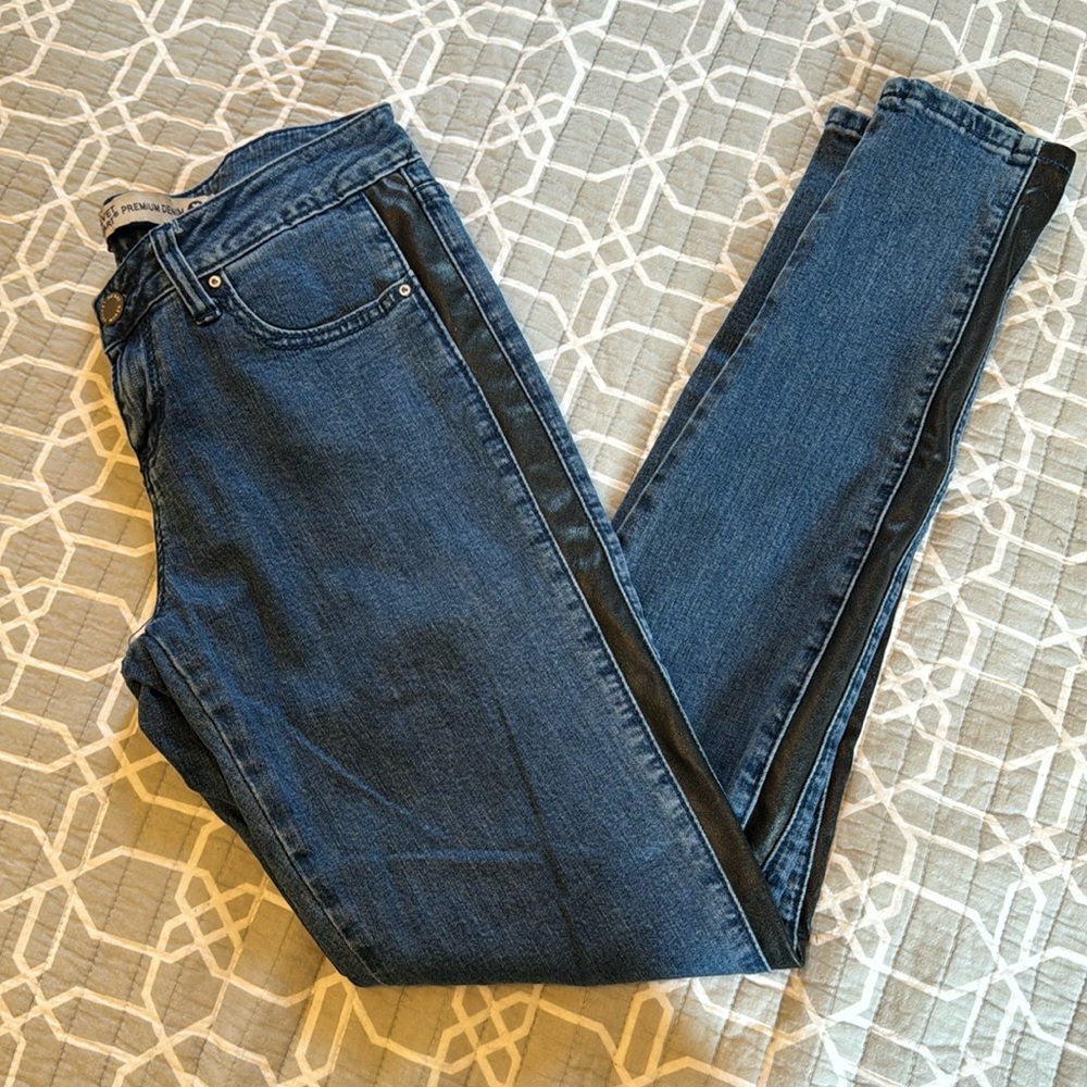 Velvet Heart Premium Denim jeans with black leather strip on legs size 25